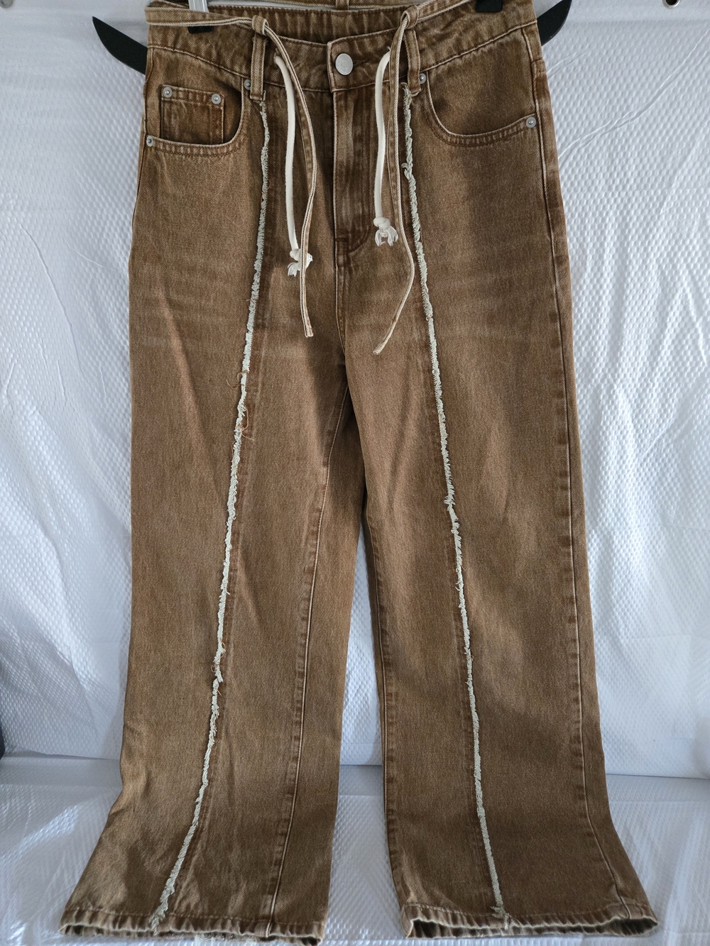 Chuu Brown Wide-Leg Flare Jeans with Contrast Seams
